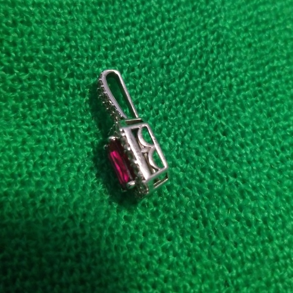 925 Sterling Silver Pendant - Picture 3 of 3